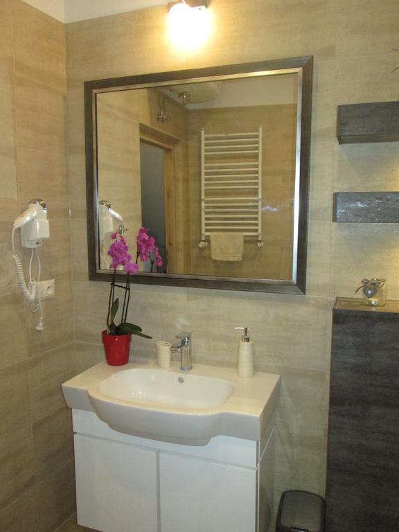 Apartamenty Przy Farze คาชิเมียร์ซ ดอลนี ห้อง รูปภาพ
