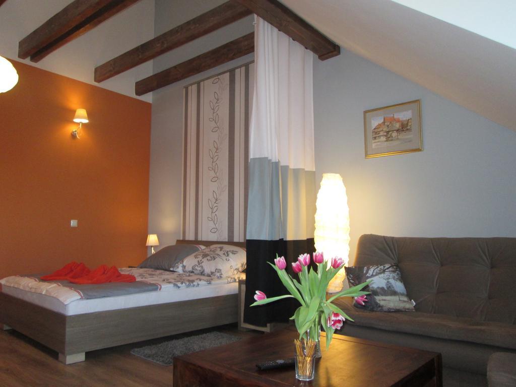 Apartamenty Przy Farze คาชิเมียร์ซ ดอลนี ห้อง รูปภาพ