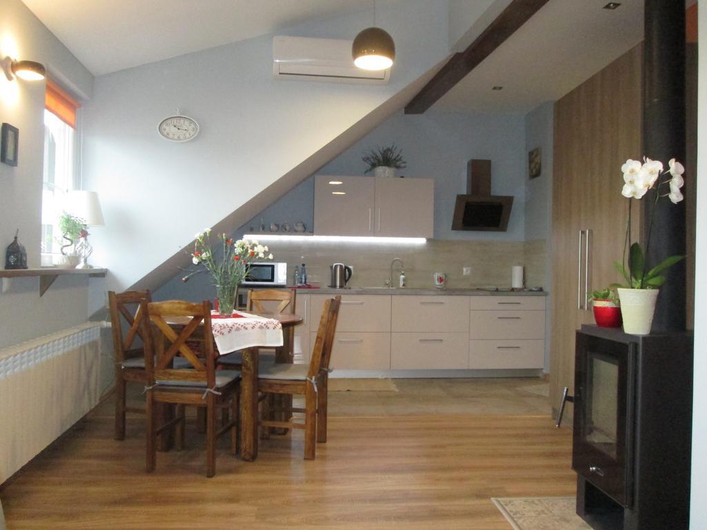 Apartamenty Przy Farze คาชิเมียร์ซ ดอลนี ภายนอก รูปภาพ