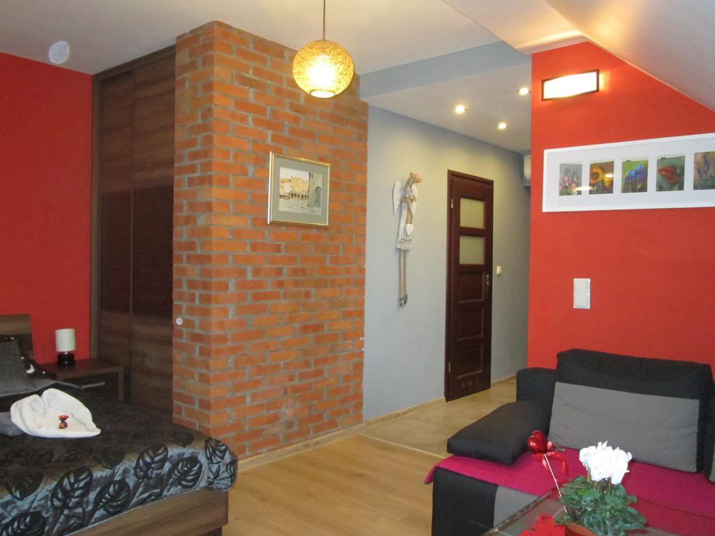 Apartamenty Przy Farze คาชิเมียร์ซ ดอลนี ภายนอก รูปภาพ