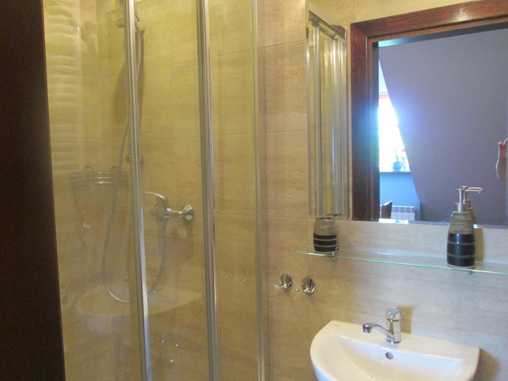 Apartamenty Przy Farze คาชิเมียร์ซ ดอลนี ภายนอก รูปภาพ