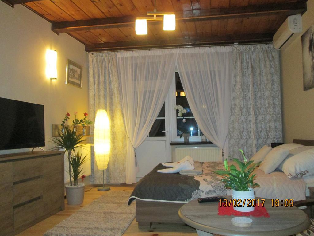 Apartamenty Przy Farze คาชิเมียร์ซ ดอลนี ภายนอก รูปภาพ